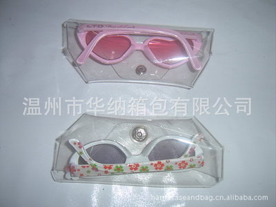 【供應(yīng)pvc透明眼鏡盒(圖),PVCl軟包,時尚PVC包,透明包,品質(zhì)好】價格,廠家,圖片,太陽鏡、偏光鏡、時裝鏡,溫州市華納箱包-